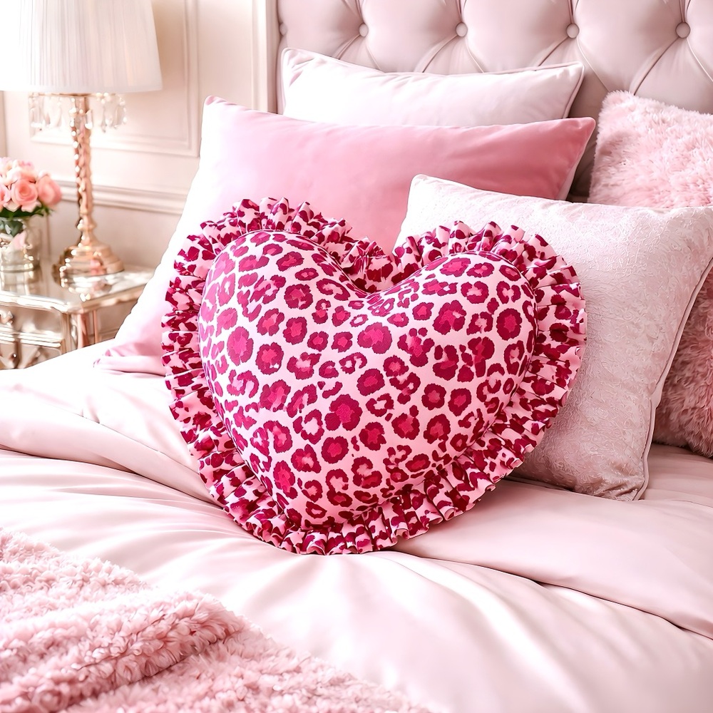 Isaac Mizrahi Women’s Heart Shaped Ruffle Trimmed Cheetah Pattern Pillow 14”